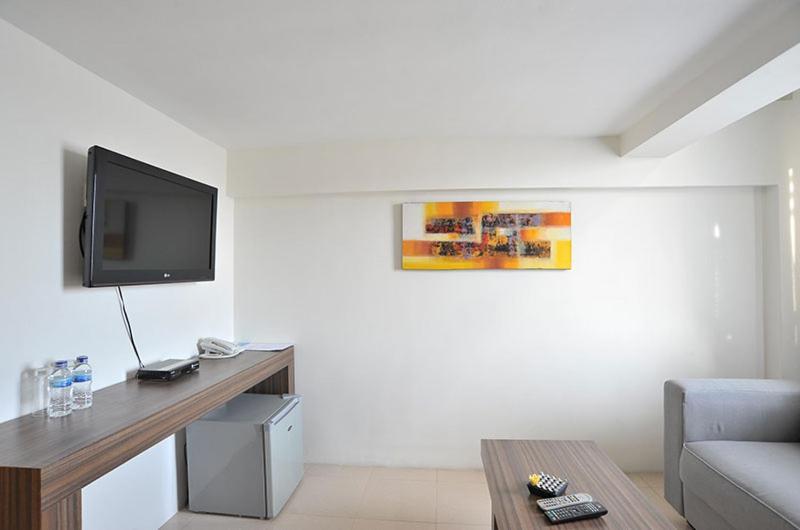 Ganga Hotel & Apartment Denpasa Buitenkant foto