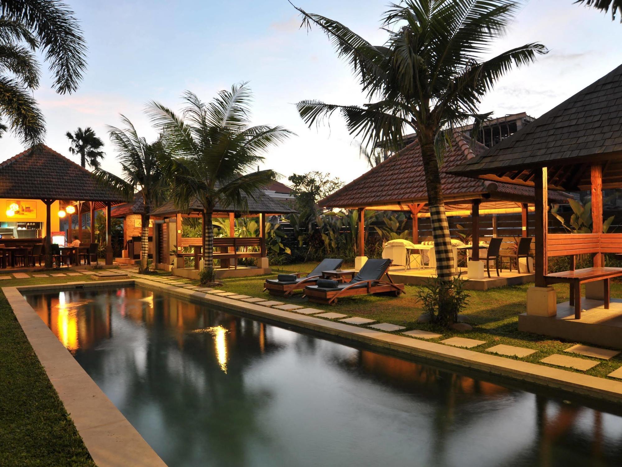 Ganga Hotel & Apartment Denpasa Buitenkant foto